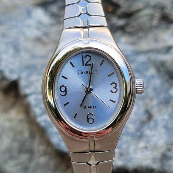 Vintage Watches Carriage by Timex Ladies Watch Silver Dial Quartz Bracelet - Picture 2 of 10